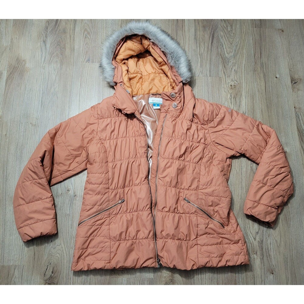 Columbia Women's Puffer Jacket in Peach with Faux Fur Hood